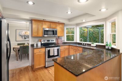 13265 SE 55th Place , Bellevue, WA 98006 - Photo 7