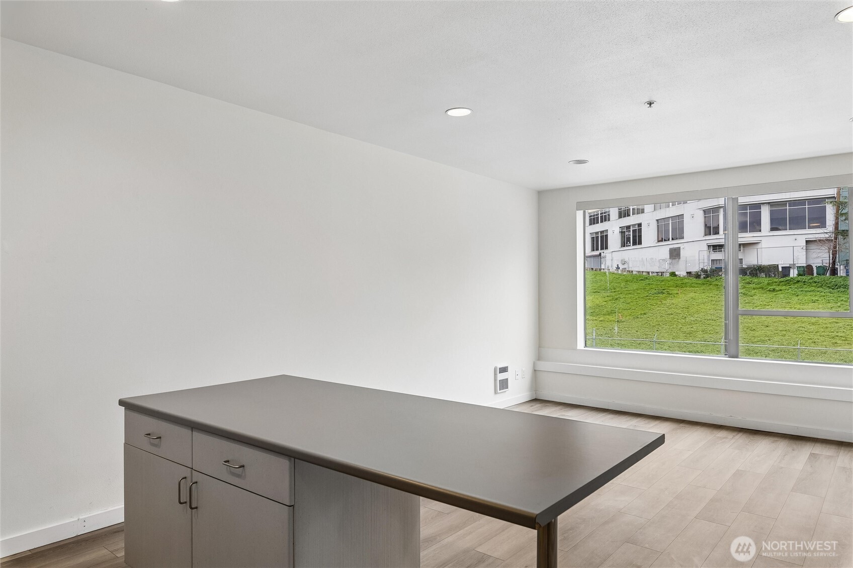 66 Bell Street #23, Seattle, WA 98121