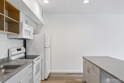 66 Bell Street #23, Seattle, WA 98121 - Photo 13