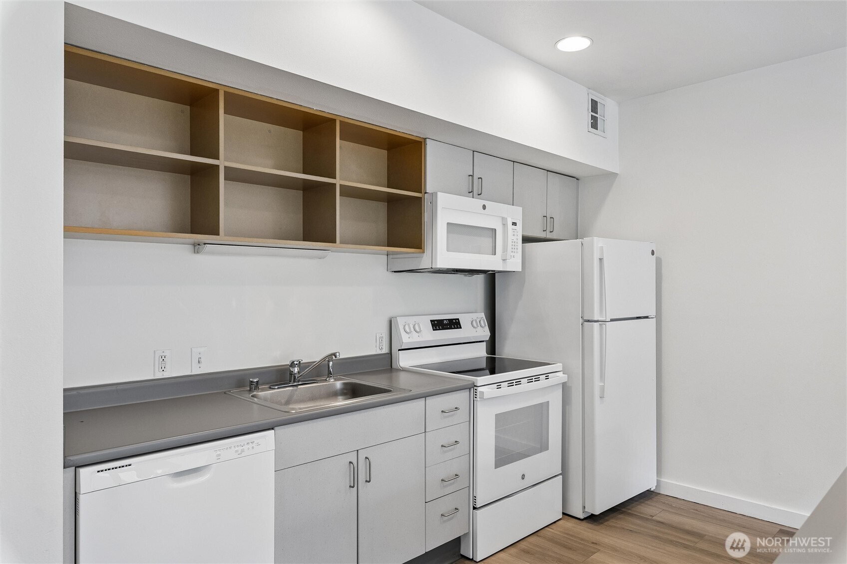 66 Bell Street #23, Seattle, WA 98121