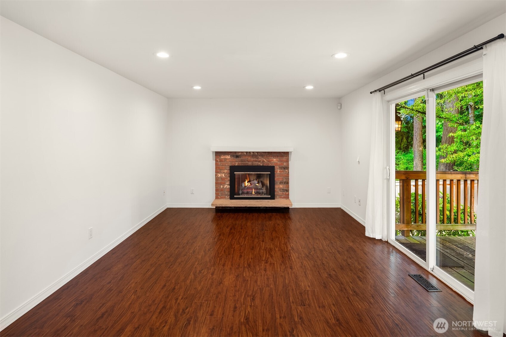 12856 NE 91st Street , Kirkland, WA 98033