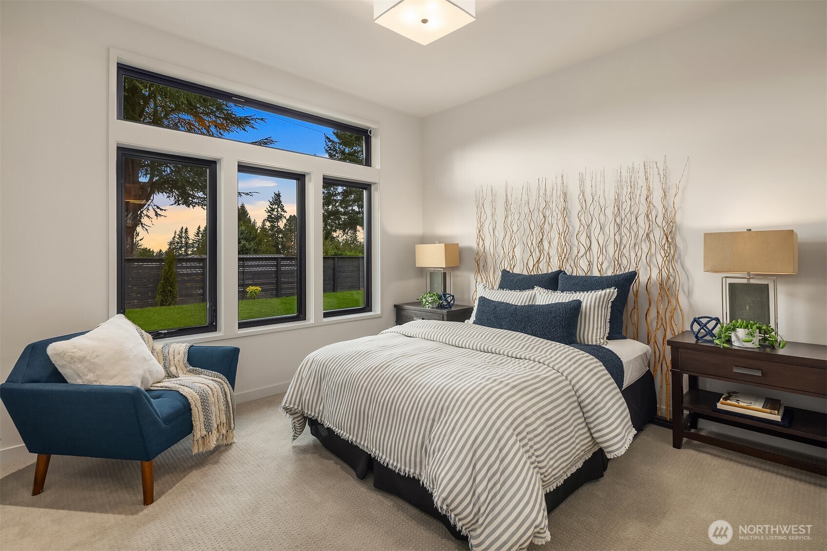 9607 NE 30th Place , Clyde Hill, WA 98004