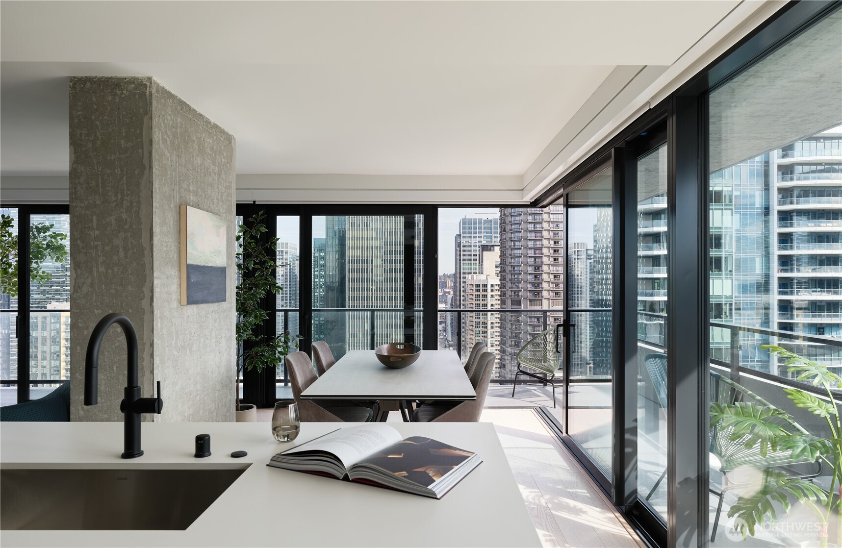 300 Virginia St Avenue #4405, Seattle, WA 98121-2413