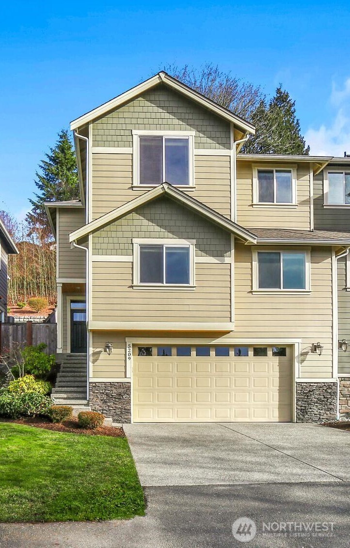 5209 Glenwood Avenue , Everett, WA 98203