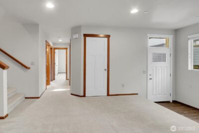 5209 Glenwood Avenue , Everett, WA 98203 - Photo 10