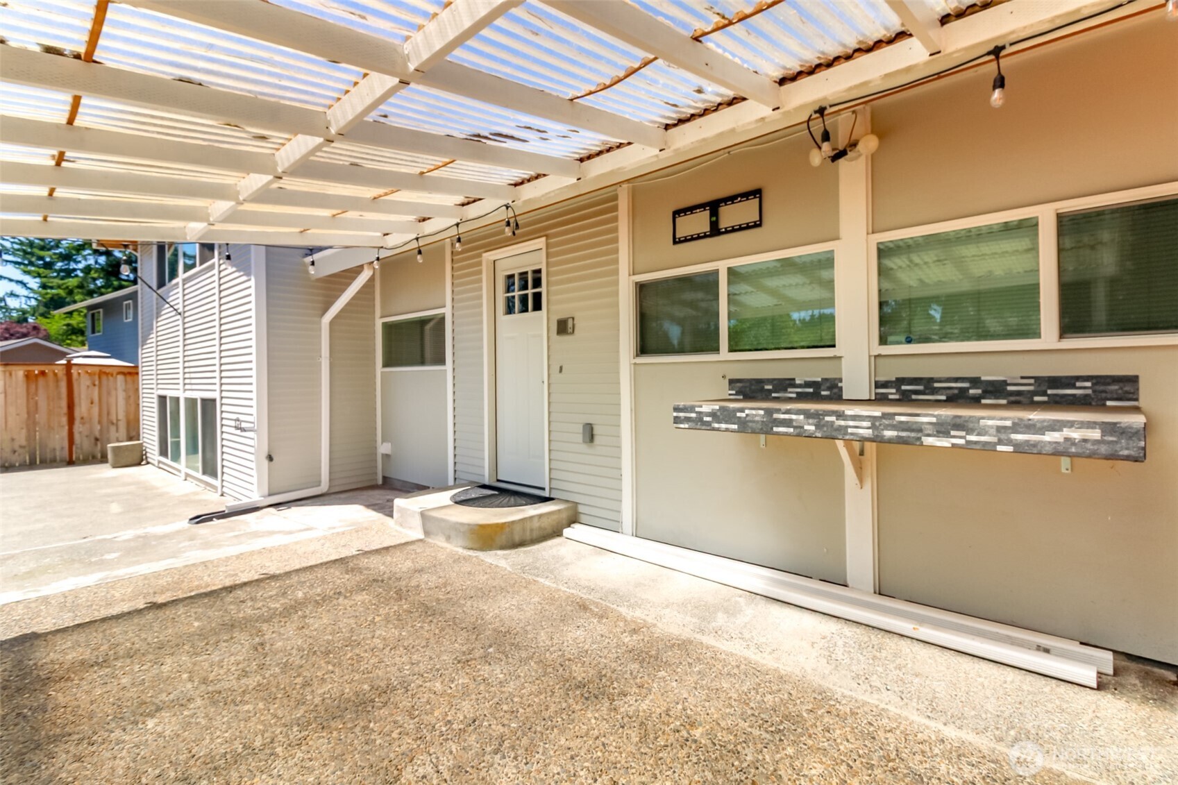 32206 27th Avenue SW, Federal Way, WA 98023