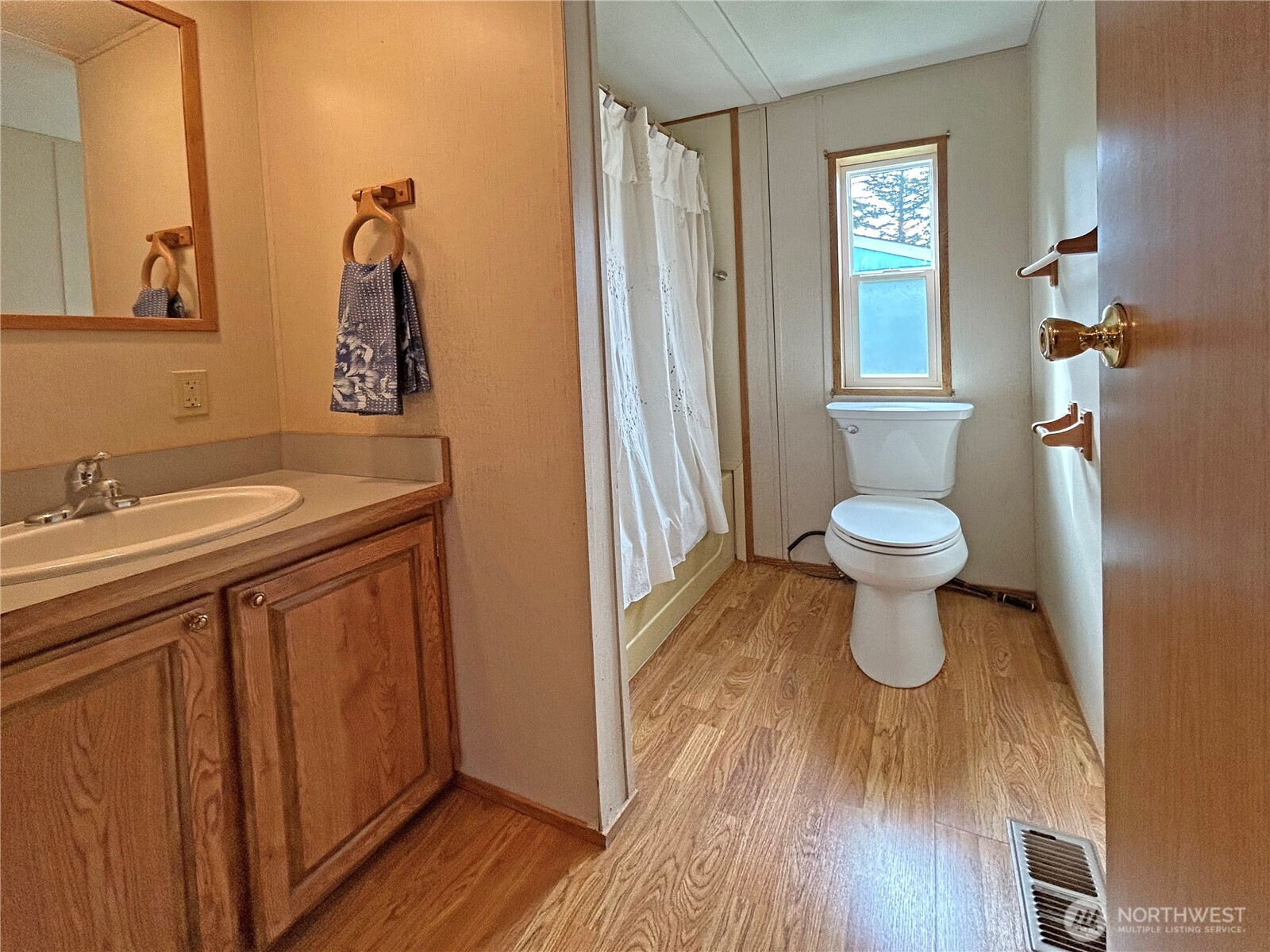 12671 Markwood Road , Burlington, WA 98233