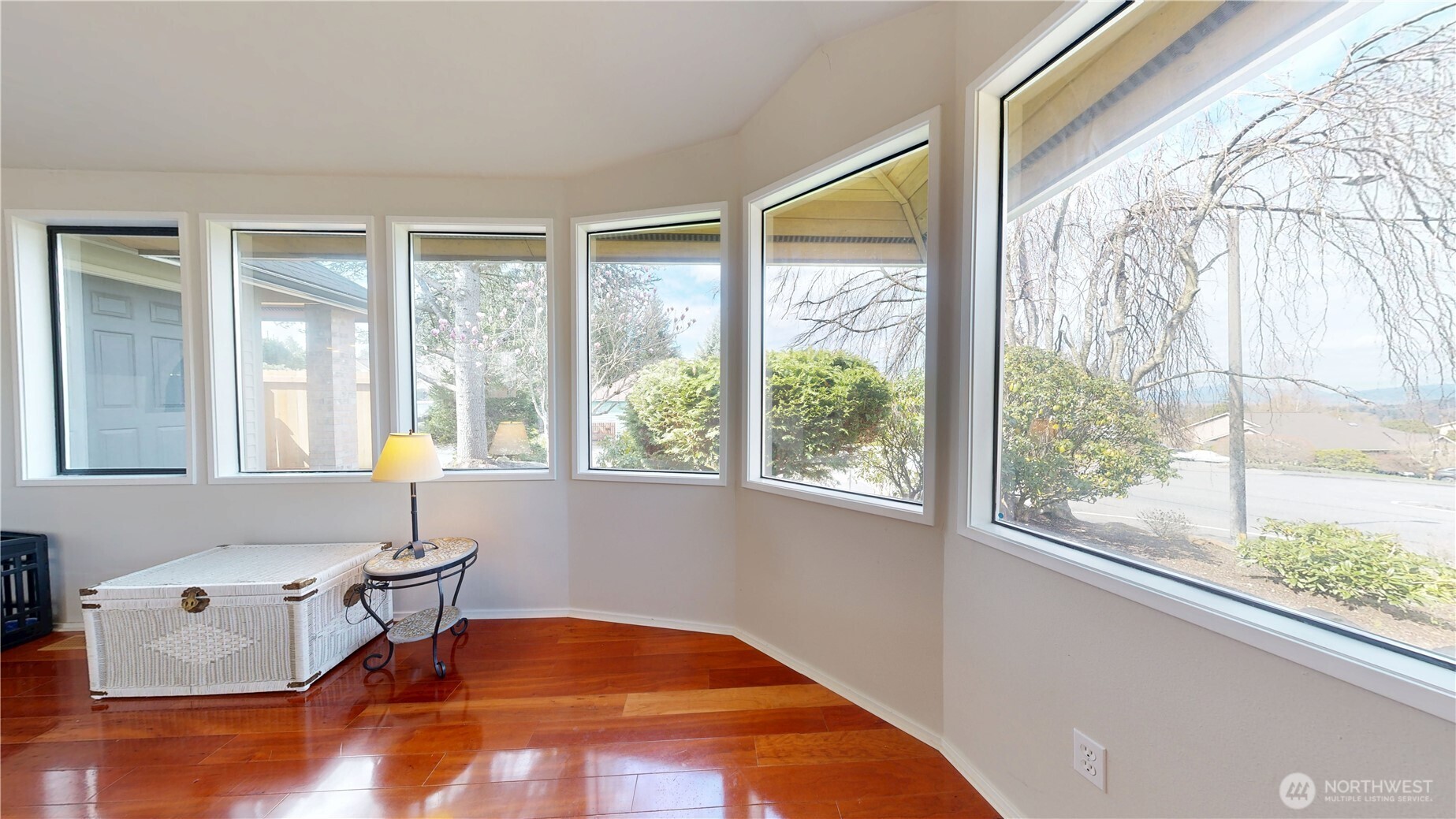 627 N Waugh Road , Mount Vernon, WA 98273