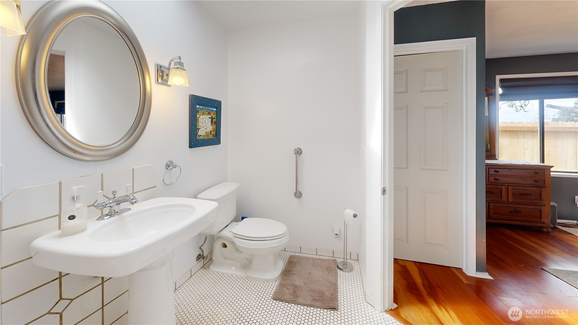 627 N Waugh Road , Mount Vernon, WA 98273