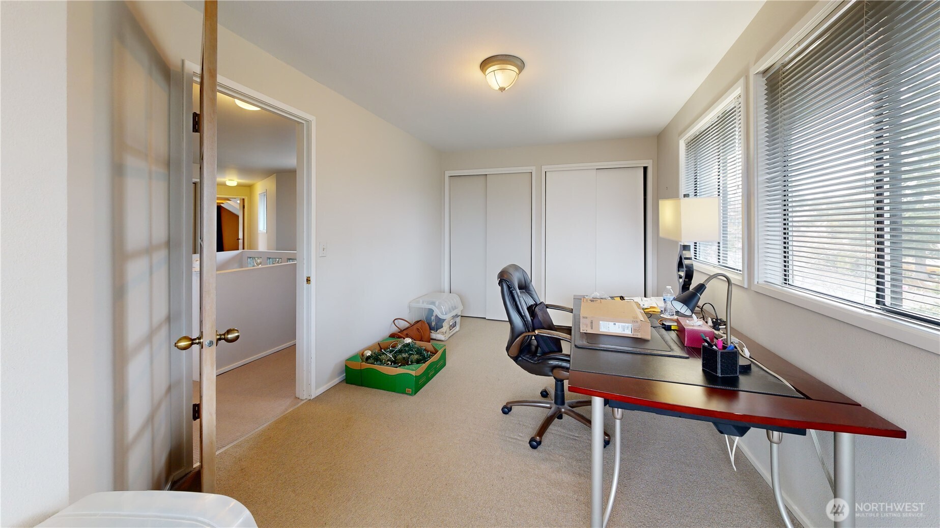 627 N Waugh Road , Mount Vernon, WA 98273