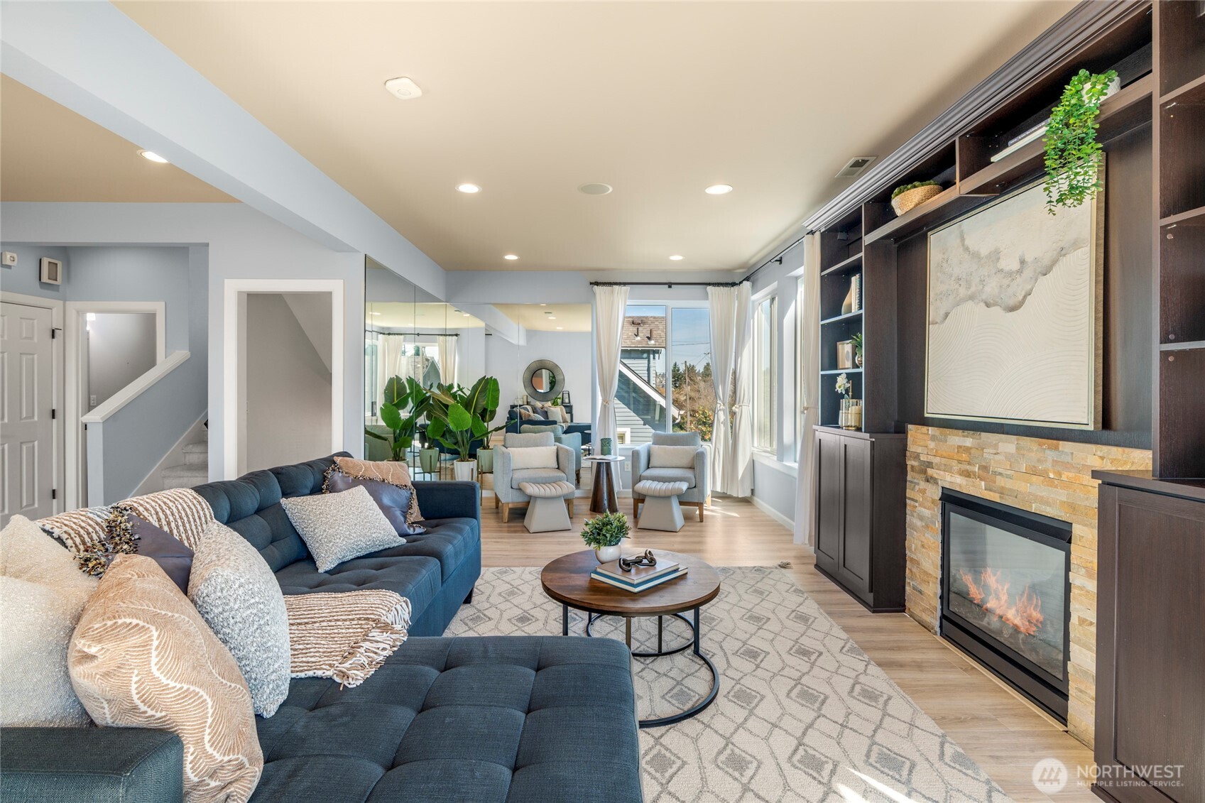 421 NE 60th Street , Seattle, WA 98115