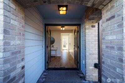 421 NE 60th Street , Seattle, WA 98115 - Photo 2