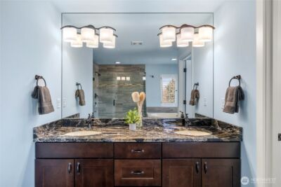 421 NE 60th Street , Seattle, WA 98115 - Photo 25