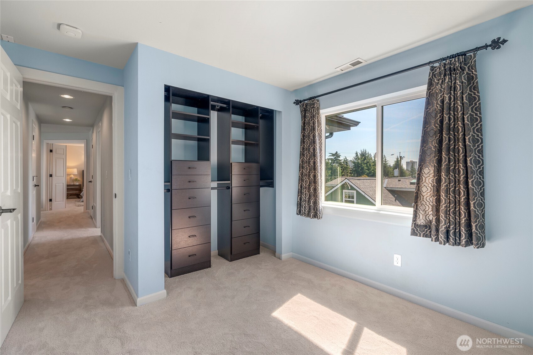 421 NE 60th Street , Seattle, WA 98115