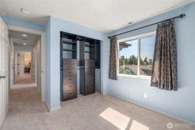 421 NE 60th Street , Seattle, WA 98115 - Photo 29