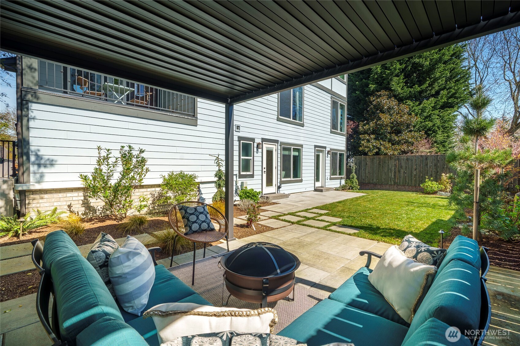 421 NE 60th Street , Seattle, WA 98115