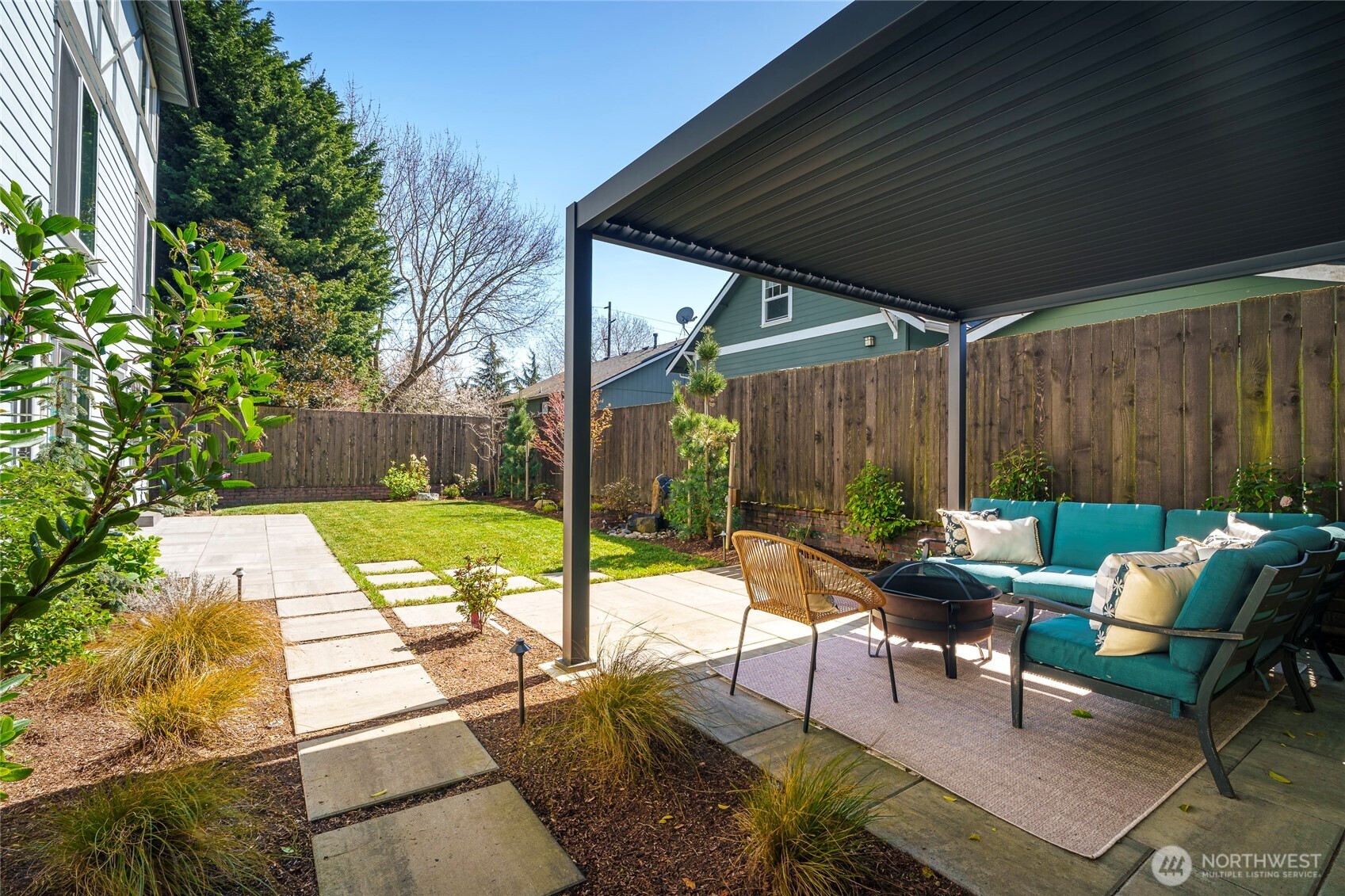 421 NE 60th Street , Seattle, WA 98115