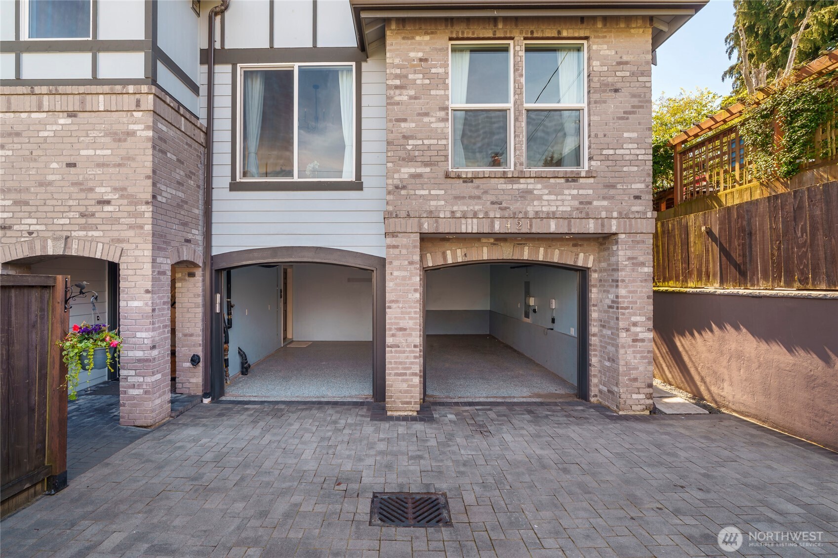 421 NE 60th Street , Seattle, WA 98115