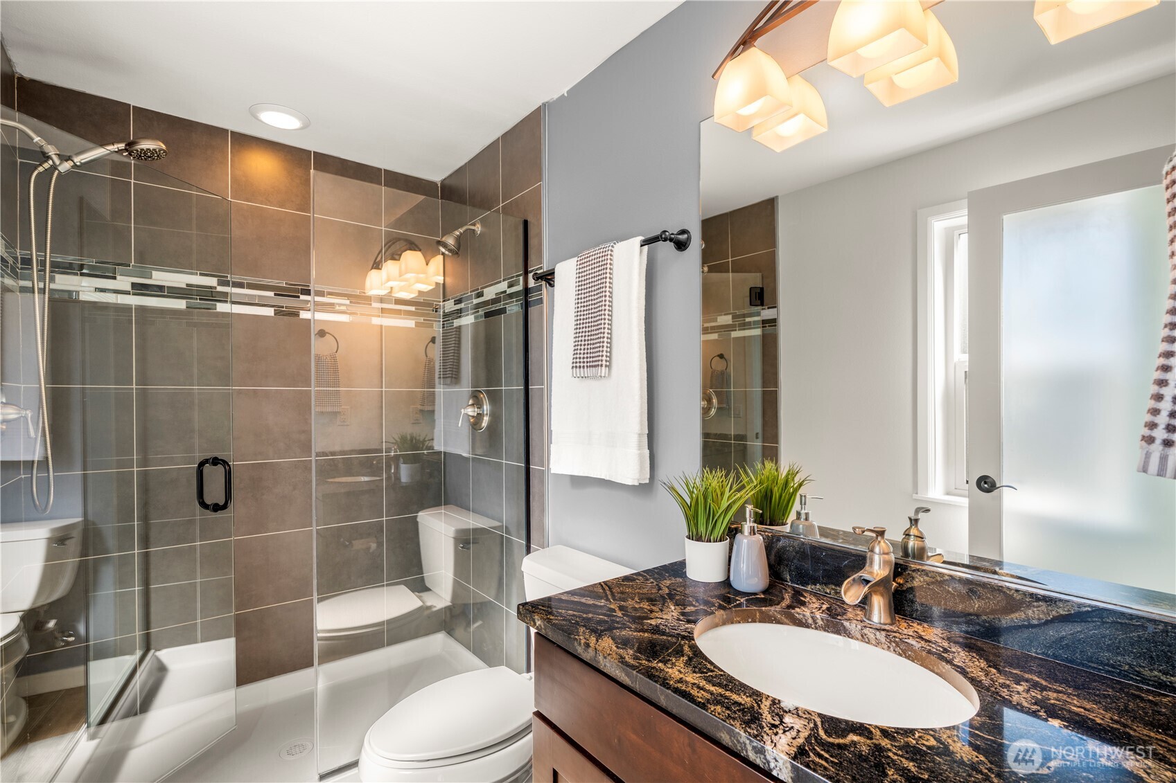 421 NE 60th Street , Seattle, WA 98115