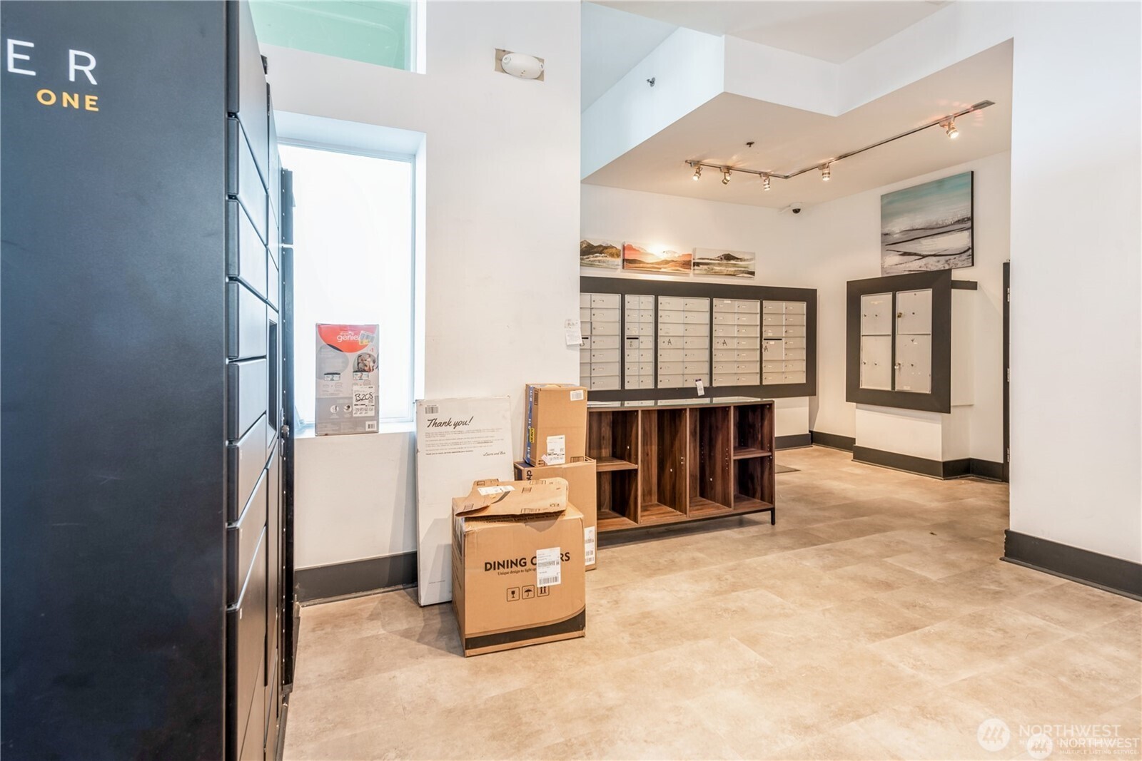 655 crockett Street #A405, Seattle, WA 98109