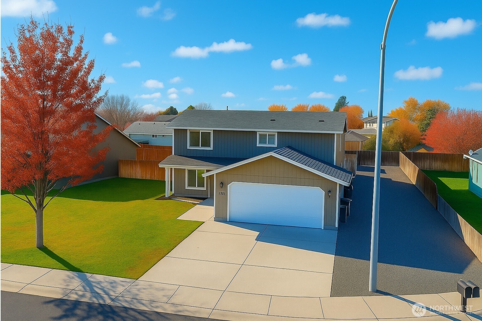 526 N Monarch Street , Moses Lake, WA 98837