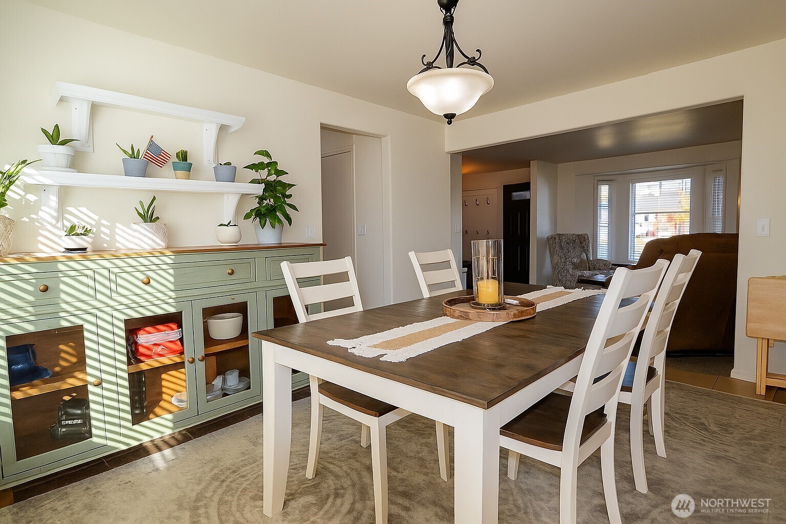 526 N Monarch Street , Moses Lake, WA 98837