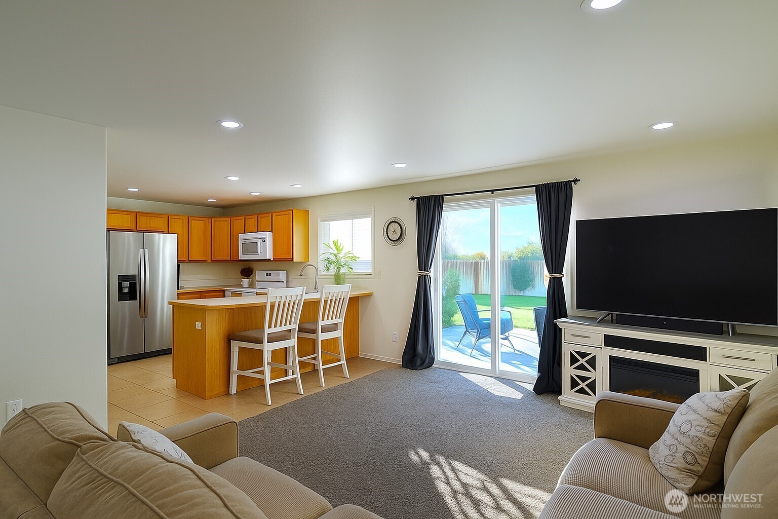 526 N Monarch Street , Moses Lake, WA 98837