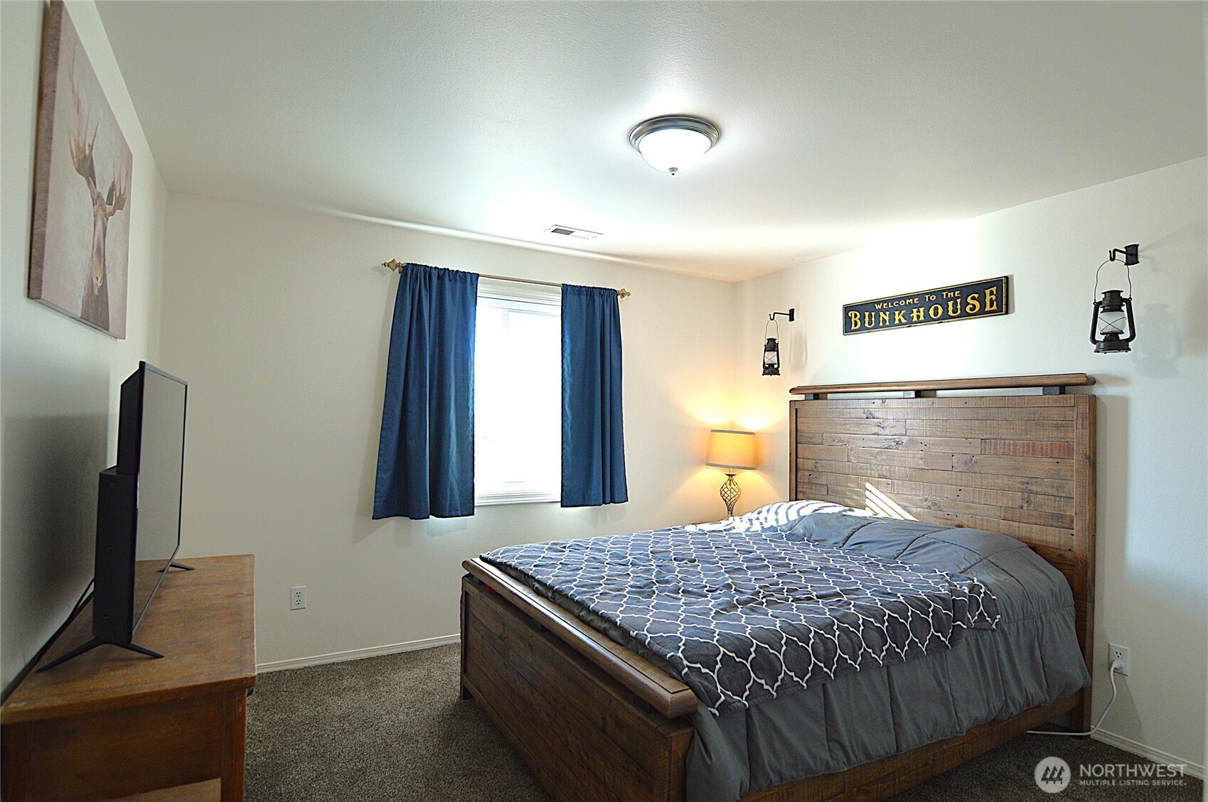 526 N Monarch Street , Moses Lake, WA 98837