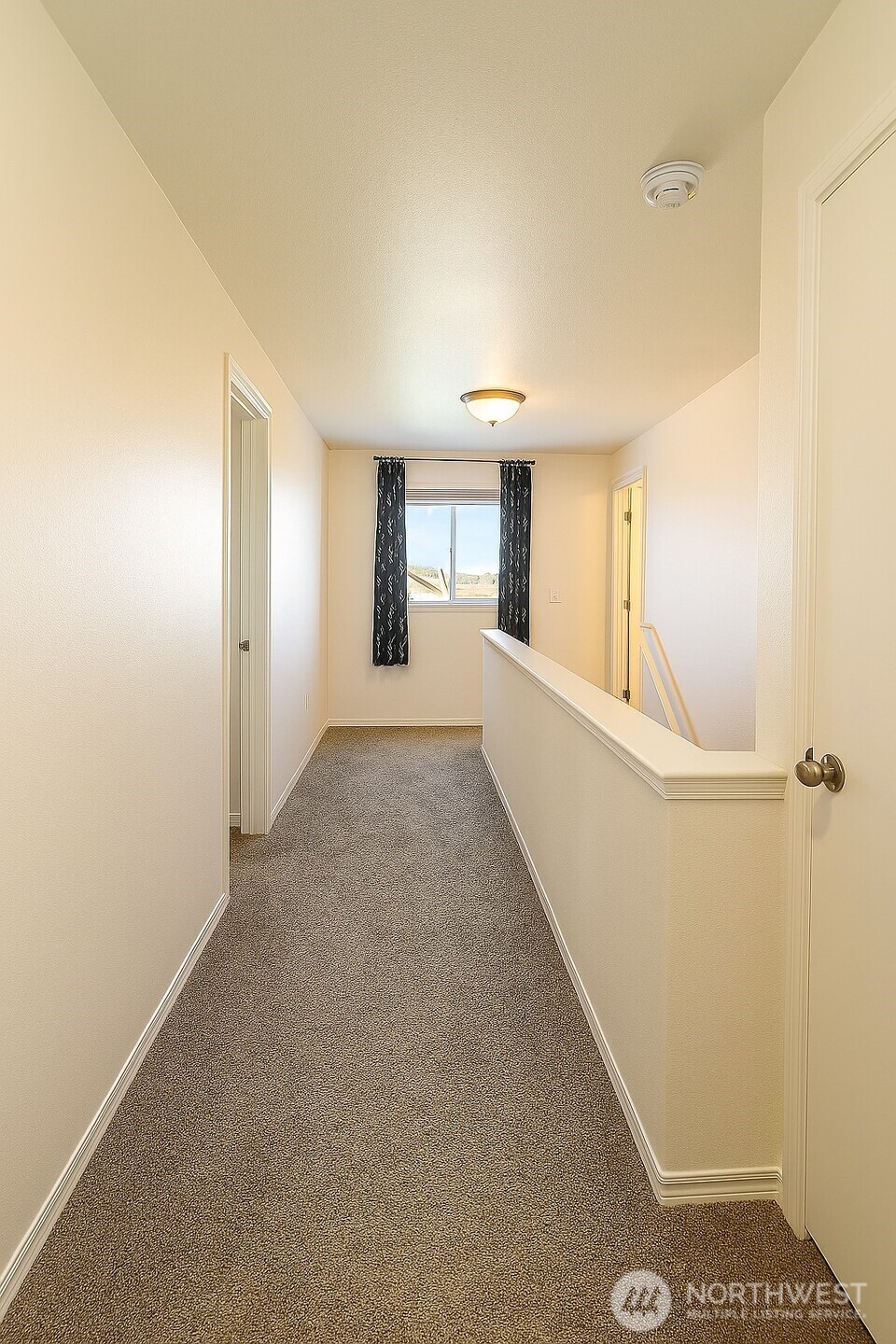 526 N Monarch Street , Moses Lake, WA 98837