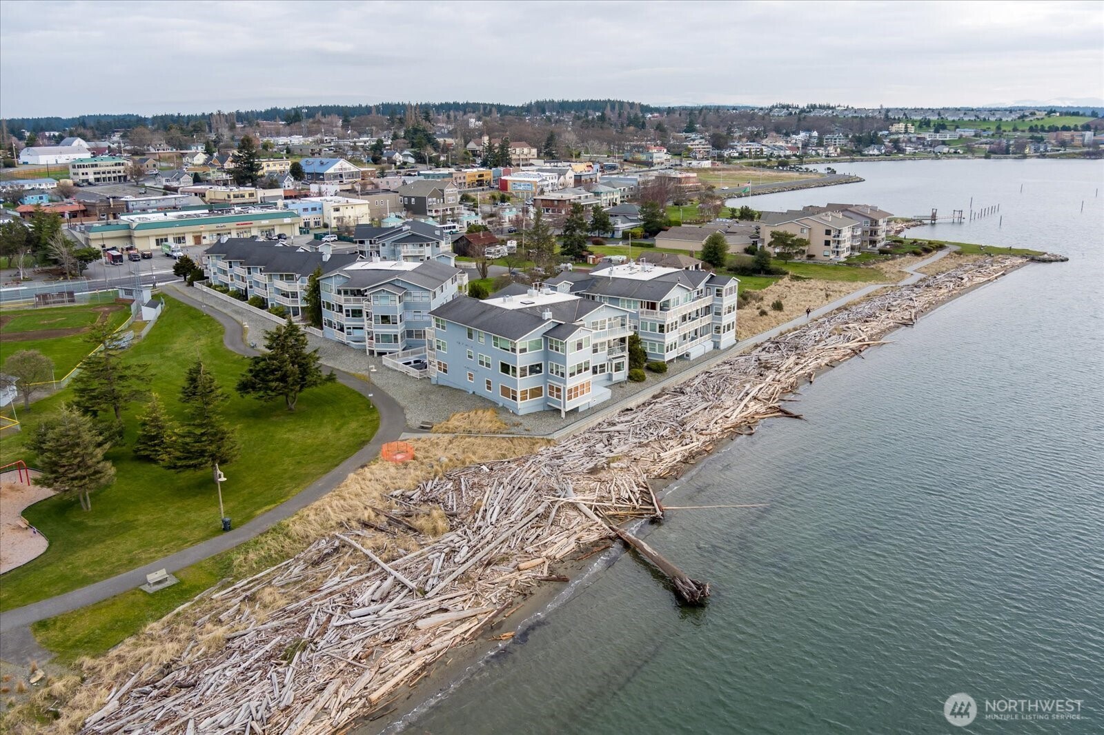 651 SE Bayshore Drive #E101, Oak Harbor, WA 98277