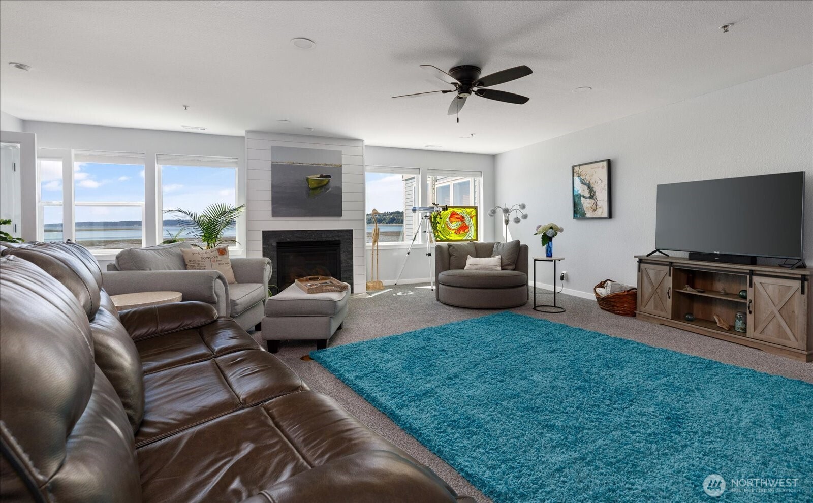 651 SE Bayshore Drive #E101, Oak Harbor, WA 98277