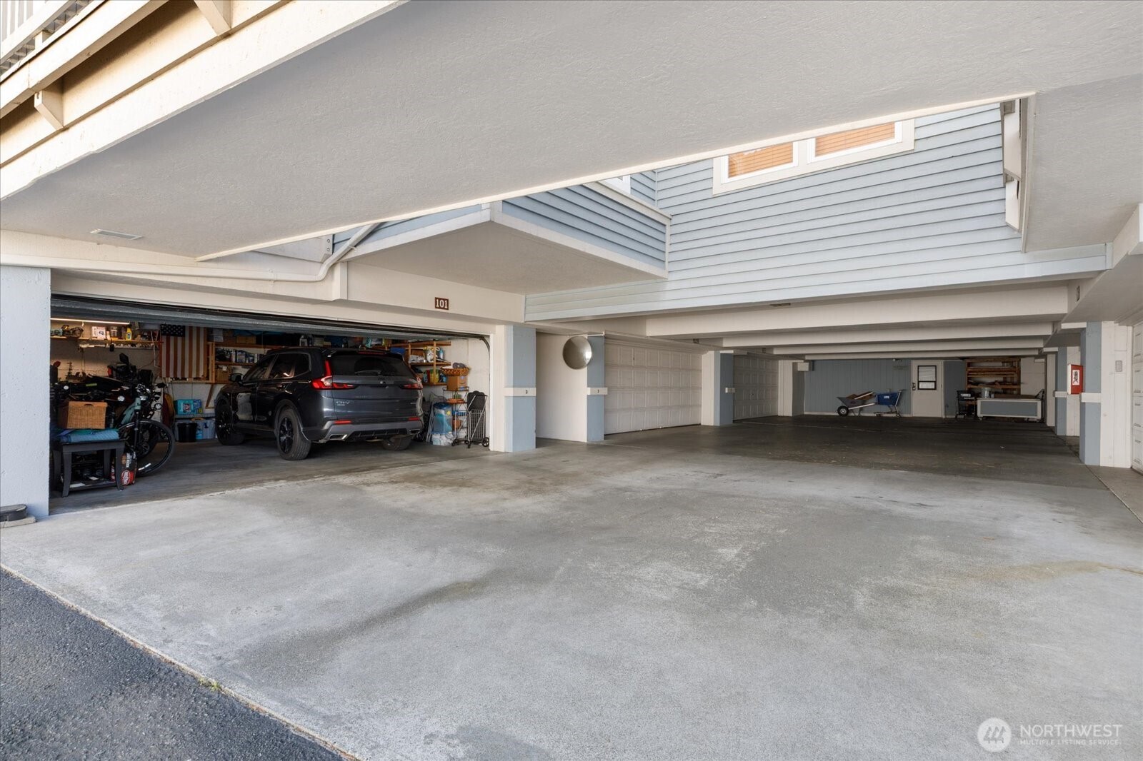 651 SE Bayshore Drive #E101, Oak Harbor, WA 98277