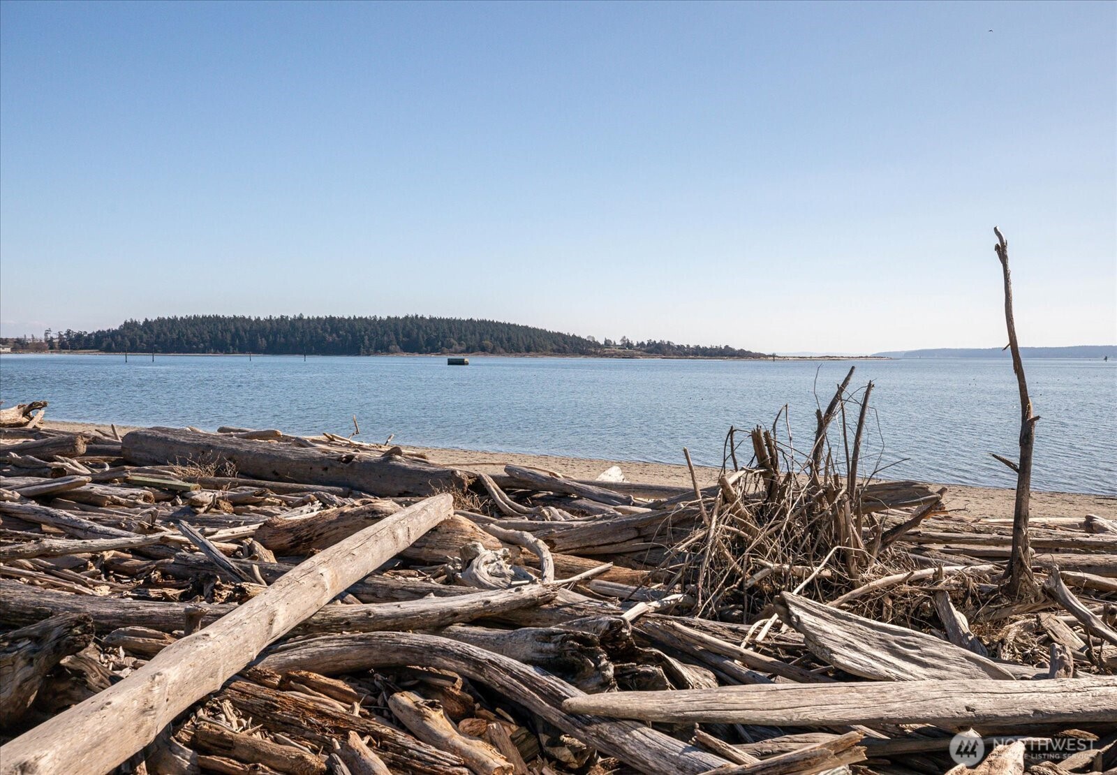 651 SE Bayshore Drive #E101, Oak Harbor, WA 98277