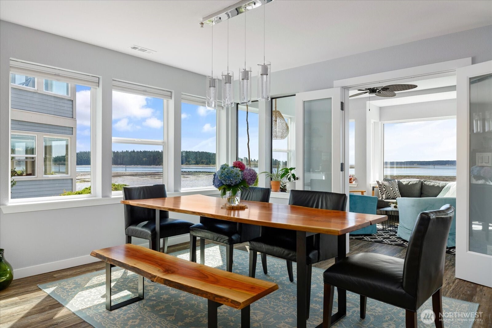 651 SE Bayshore Drive #E101, Oak Harbor, WA 98277