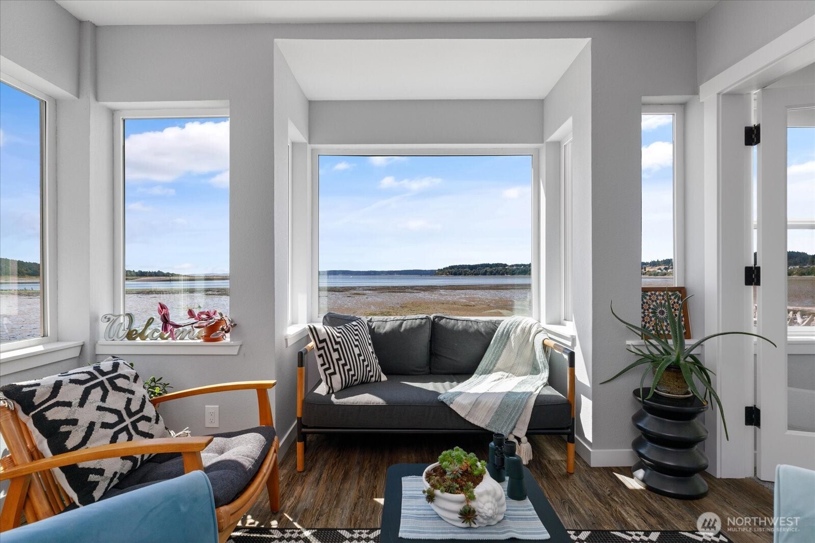 651 SE Bayshore Drive #E101, Oak Harbor, WA 98277