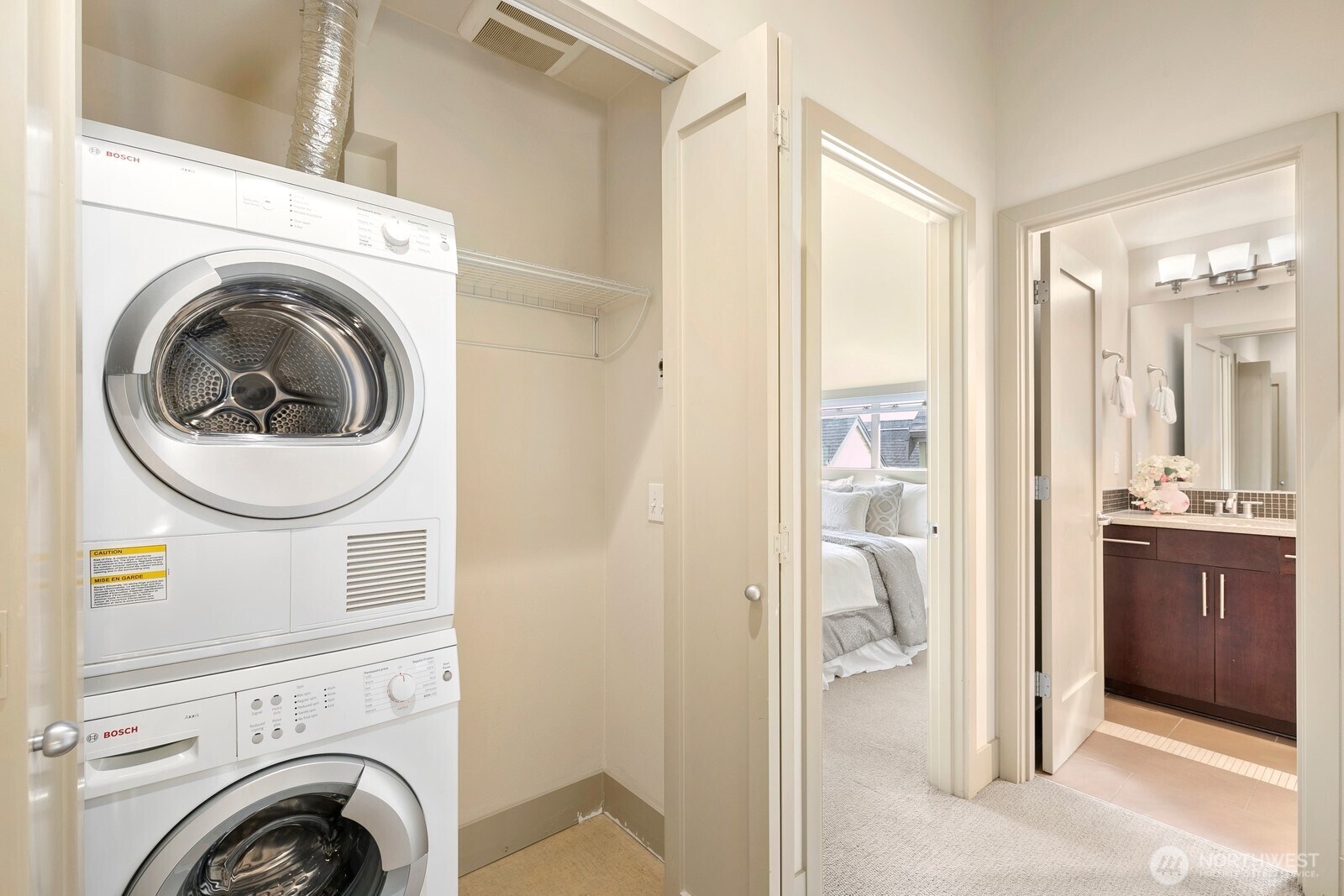 3431 Meridian Avenue , Seattle, WA 98103