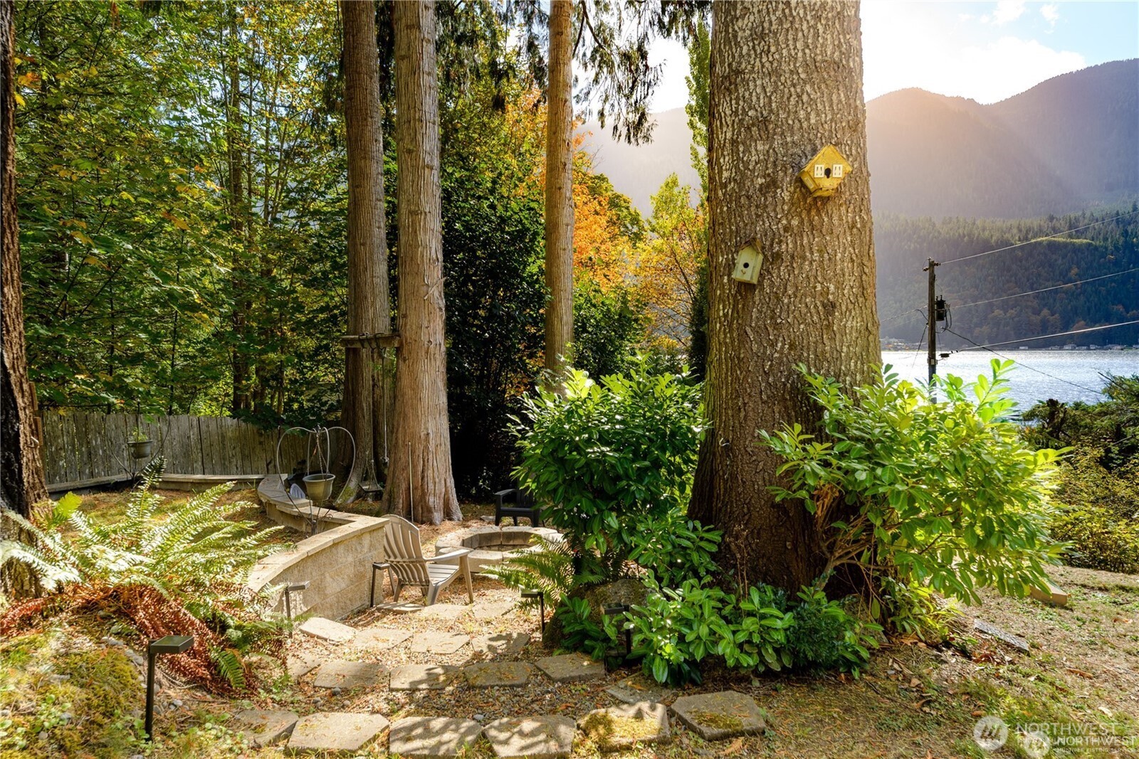 17 Thompson Point Road , Port Angeles, WA 98363