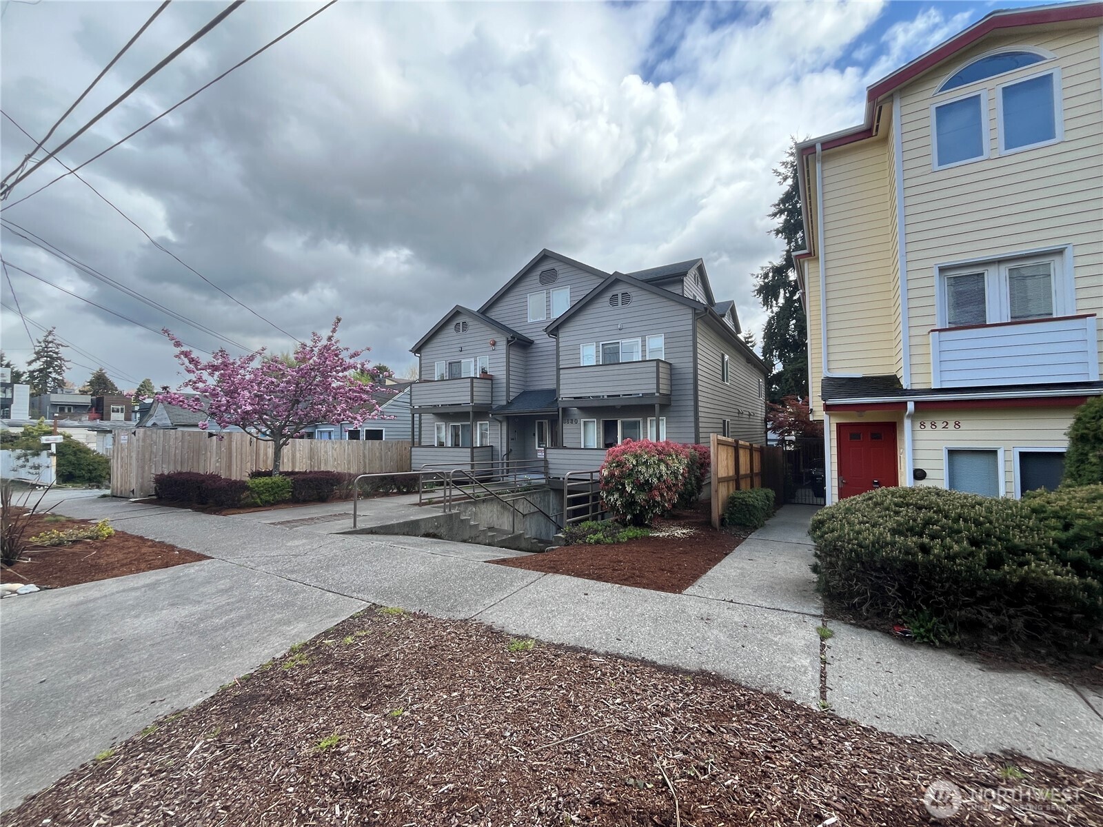 8830 Nesbit Avenue N, Seattle, WA 98103