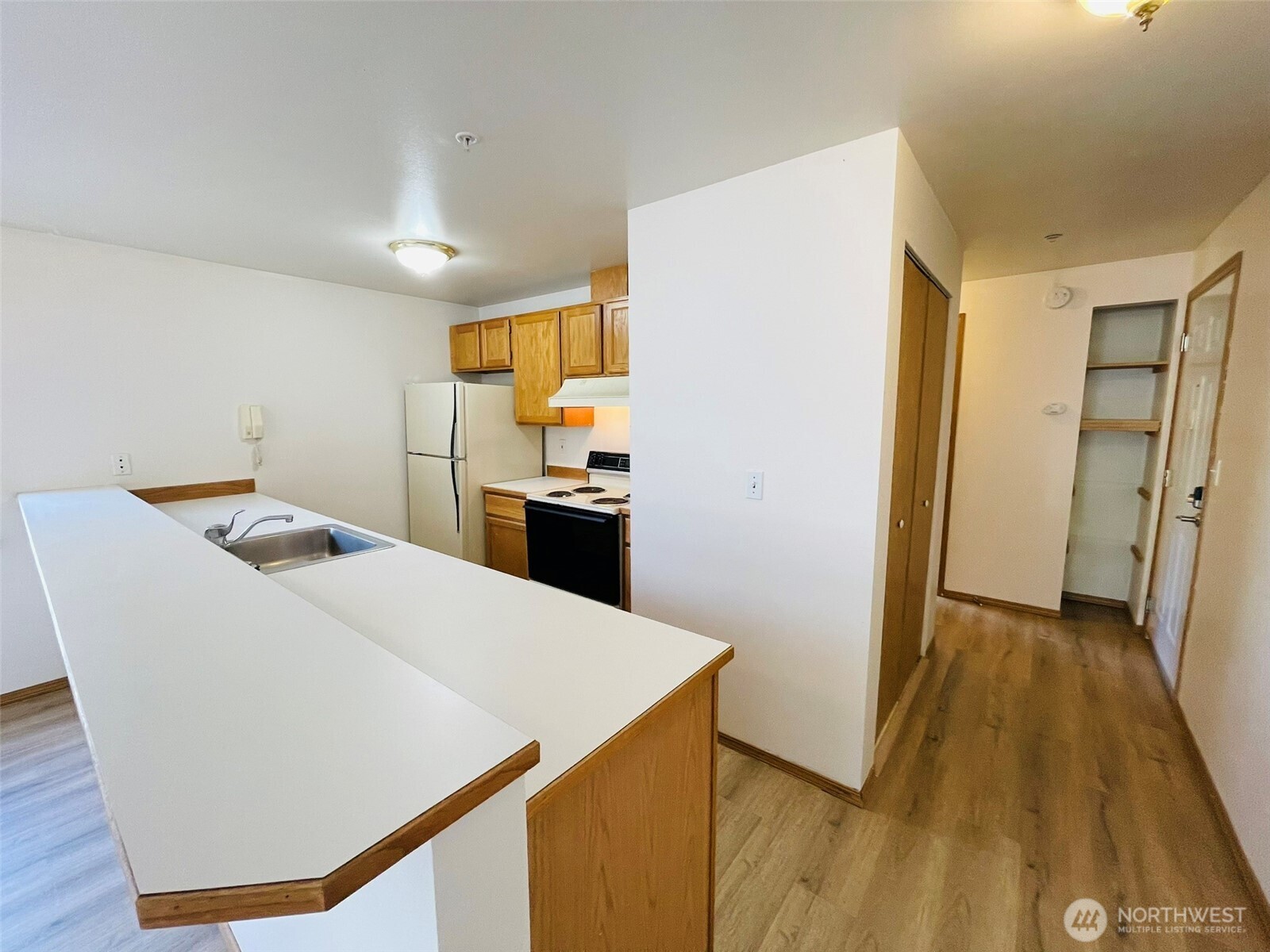 8830 Nesbit Avenue N, Seattle, WA 98103