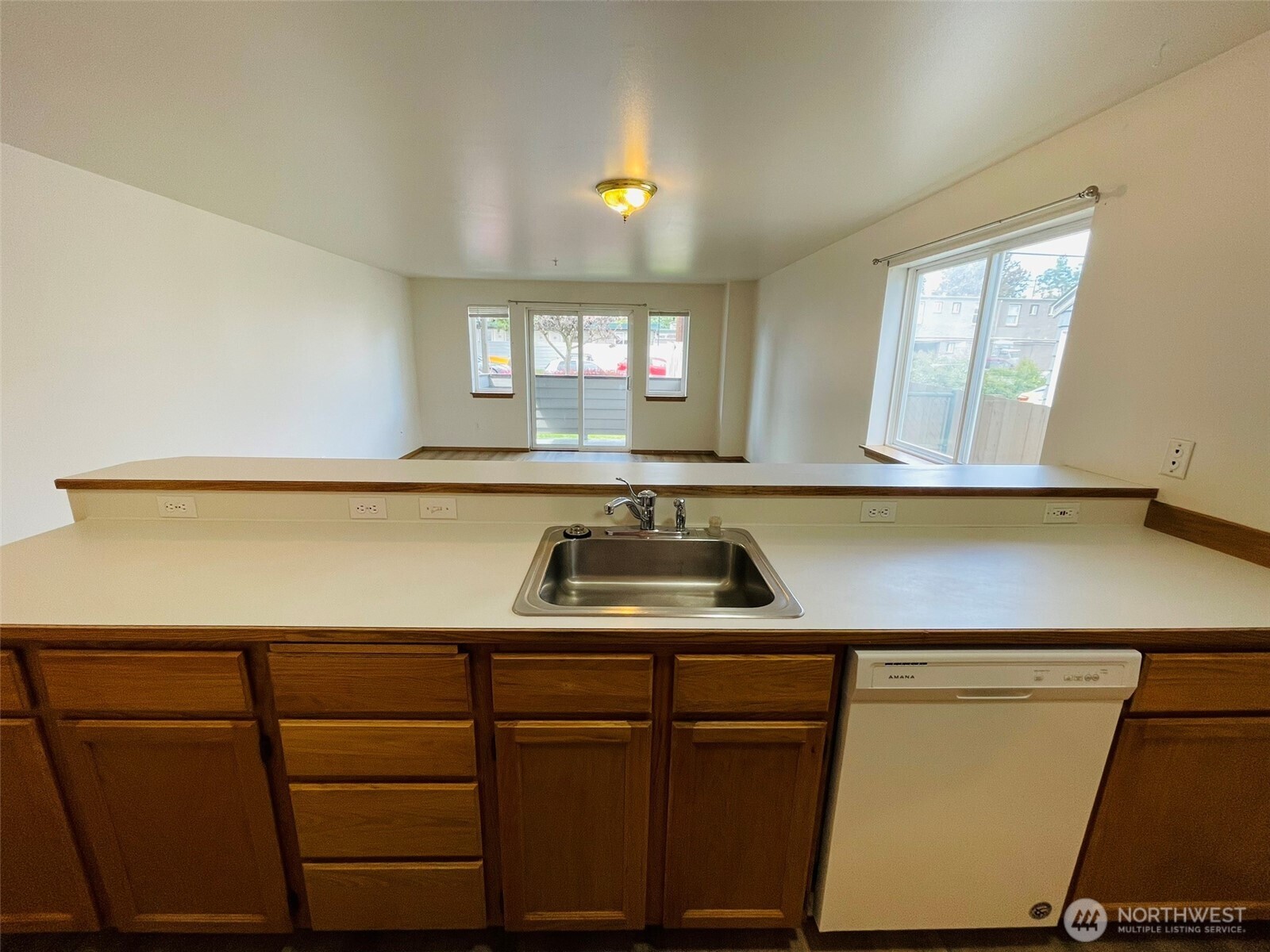 8830 Nesbit Avenue N, Seattle, WA 98103