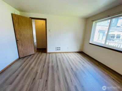 8830 Nesbit Avenue N, Seattle, WA 98103 - Photo 26