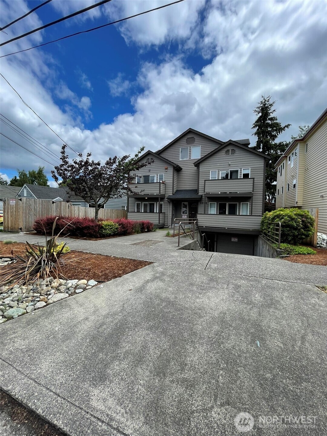 8830 Nesbit Avenue N, Seattle, WA 98103