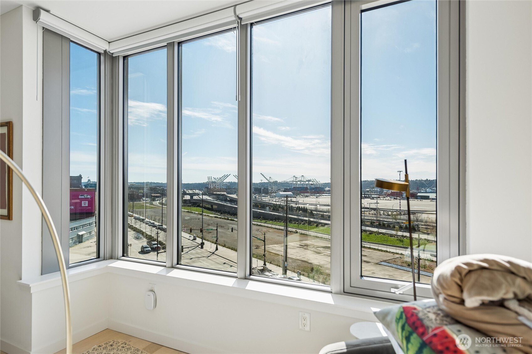 590 1st Avenue S #701, Seattle, WA 98104