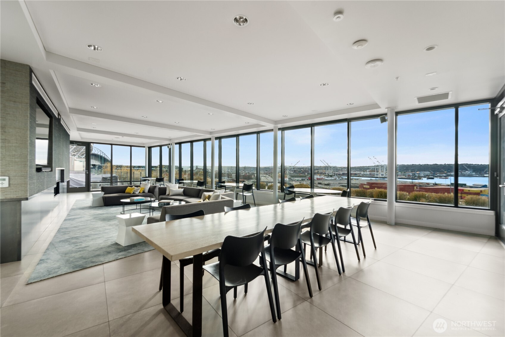 590 1st Avenue S #701, Seattle, WA 98104