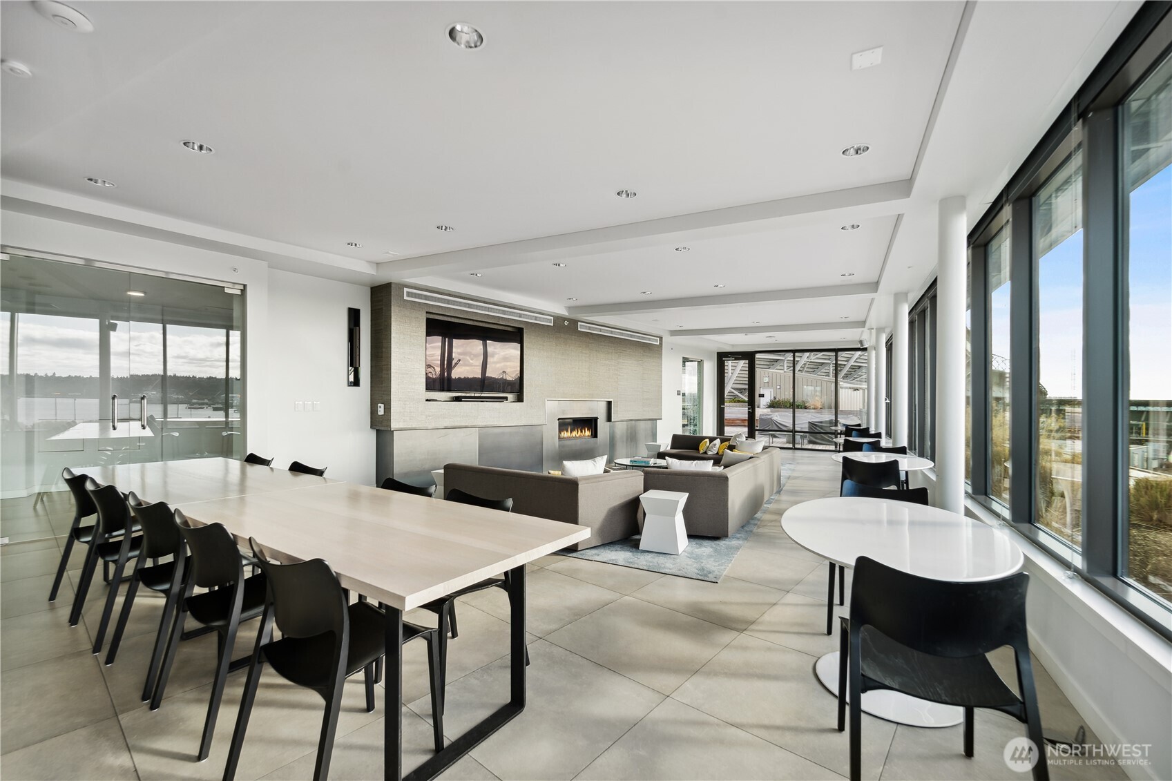 590 1st Avenue S #701, Seattle, WA 98104