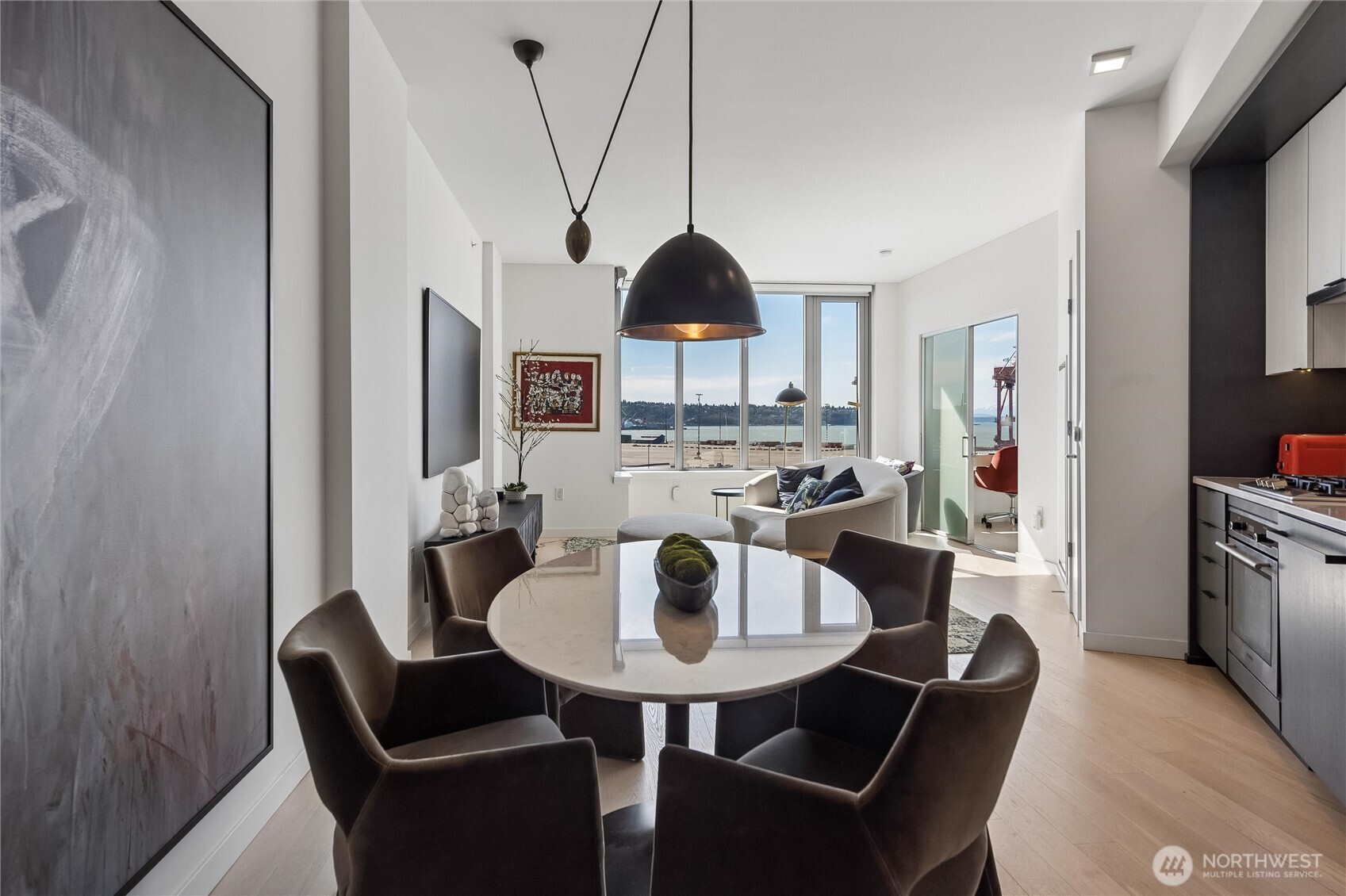 590 1st Avenue S #701, Seattle, WA 98104