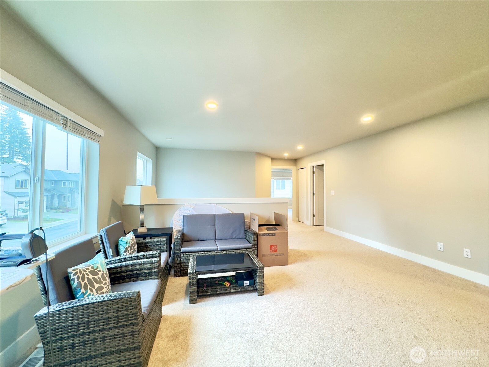 6302 SW 206th Pl , Lynnwood, WA 98036