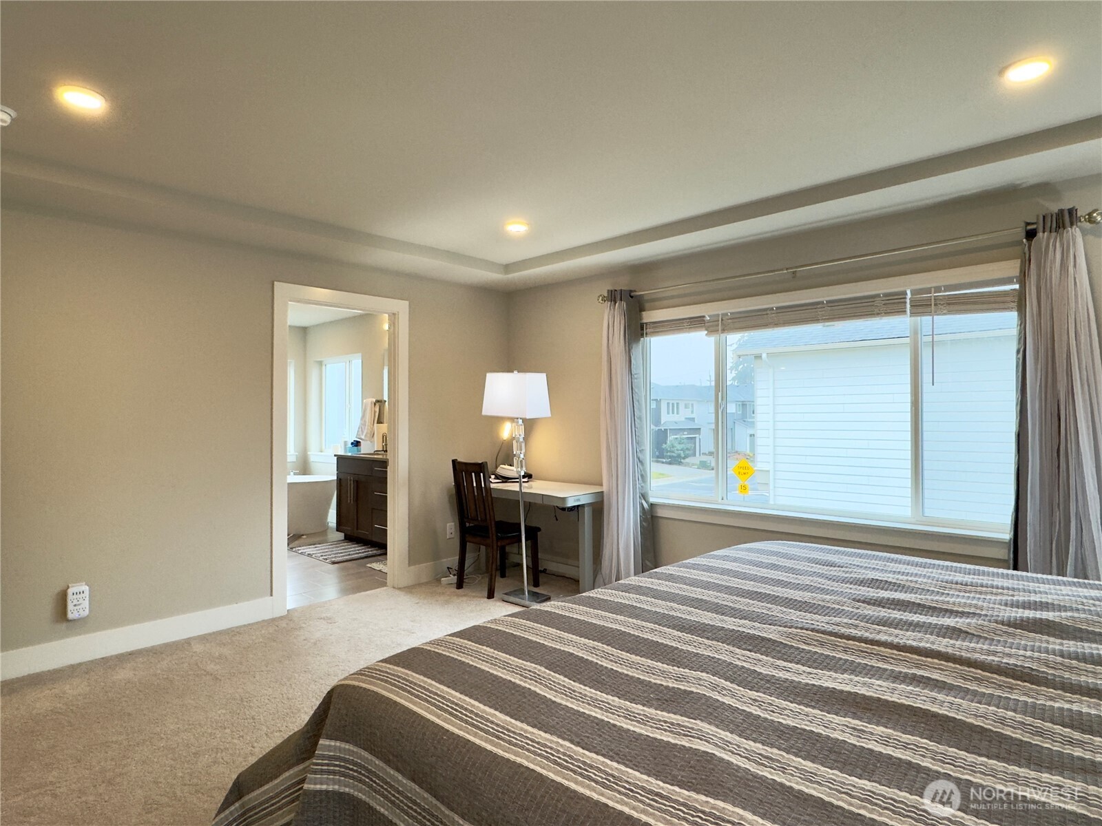 6302 SW 206th Pl , Lynnwood, WA 98036