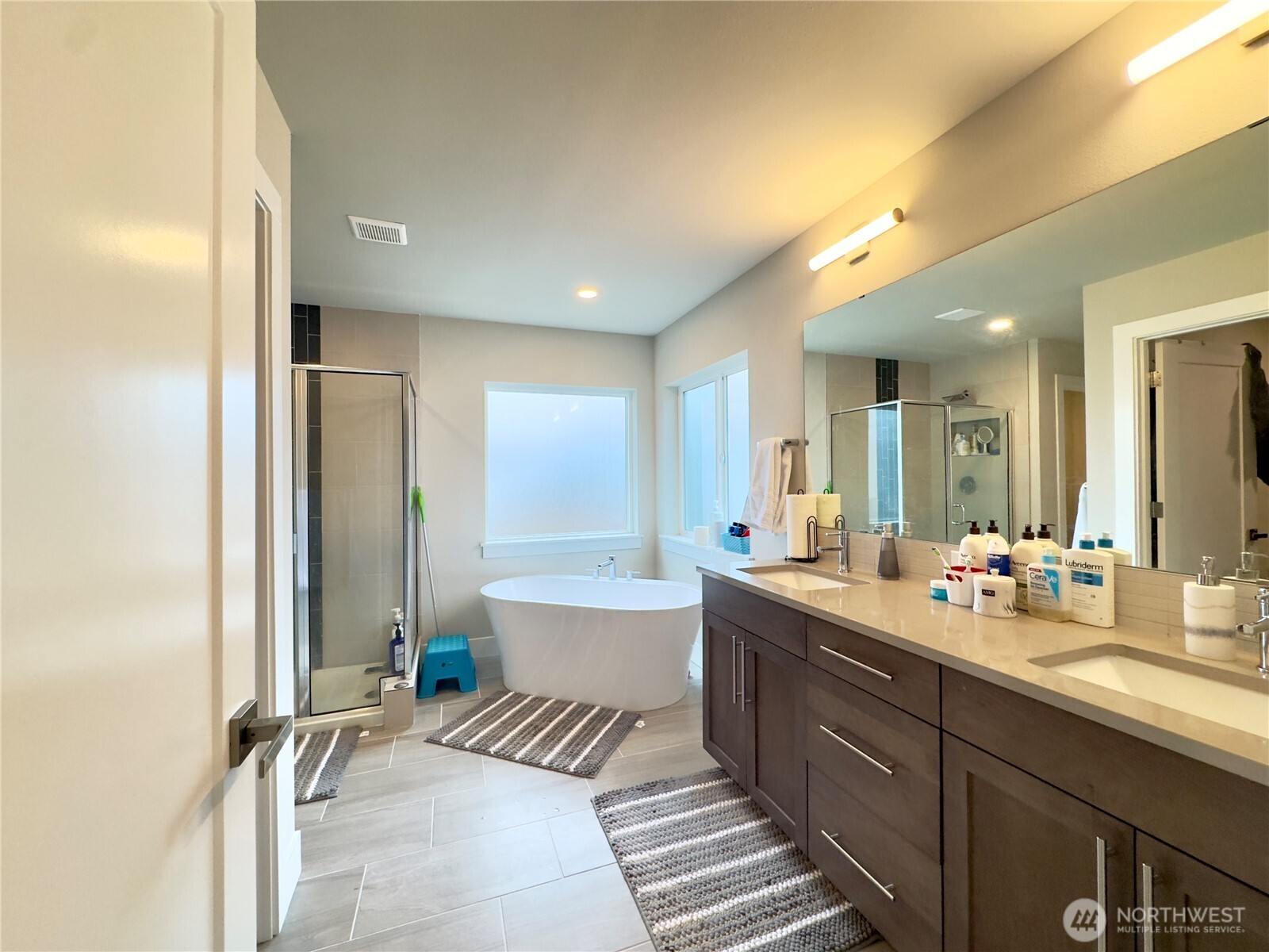 6302 SW 206th Pl , Lynnwood, WA 98036