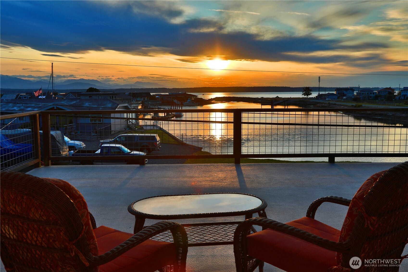 3621 Shorewood Avenue , Greenbank, WA 98253